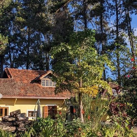 Chacara Das Lendas E Cancoes Passa Quatro Exteriör bild